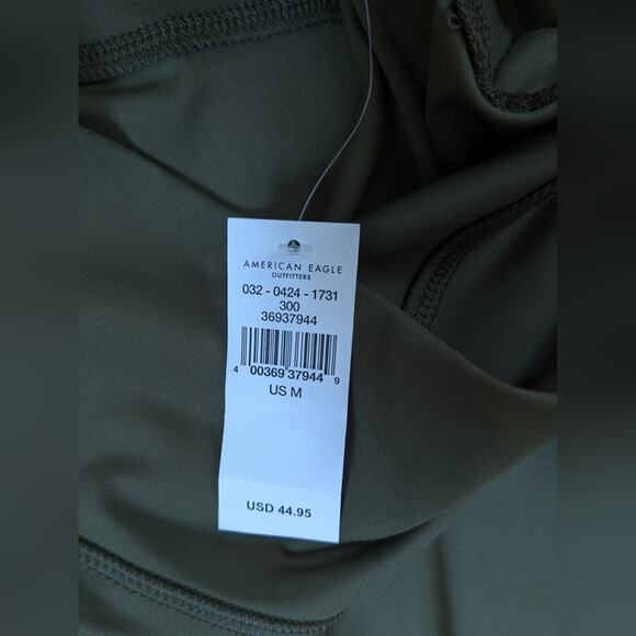 NWT American Eagle everything flare leggings size medium - Picture 4 of 8